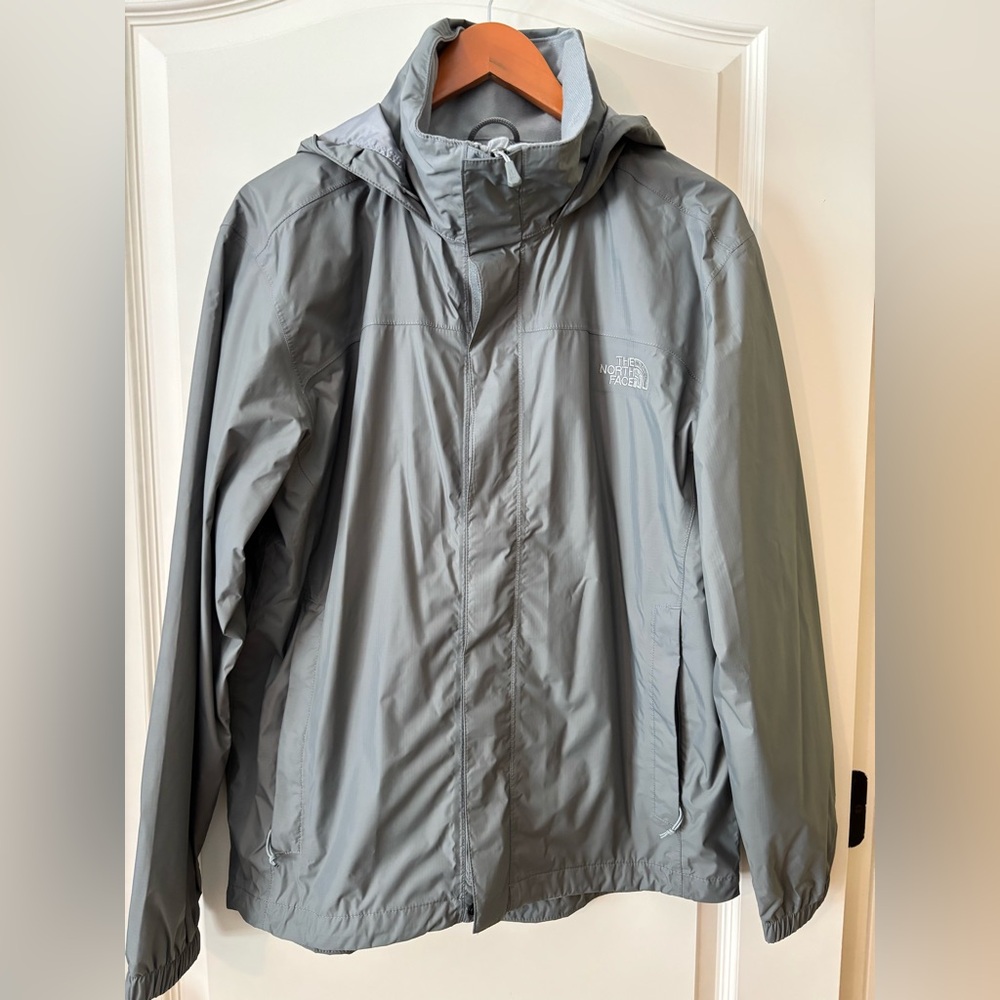 The North Face Mesh Lined Jacket ~ Men’s Small